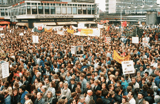 Large demonstration at the a well-known meeting spot