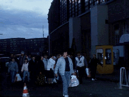 East Germans head home with full shopping bags